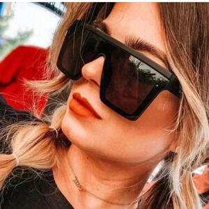 🆕Retro Trend Fashion Big Frame Black Sunglasses🆕
